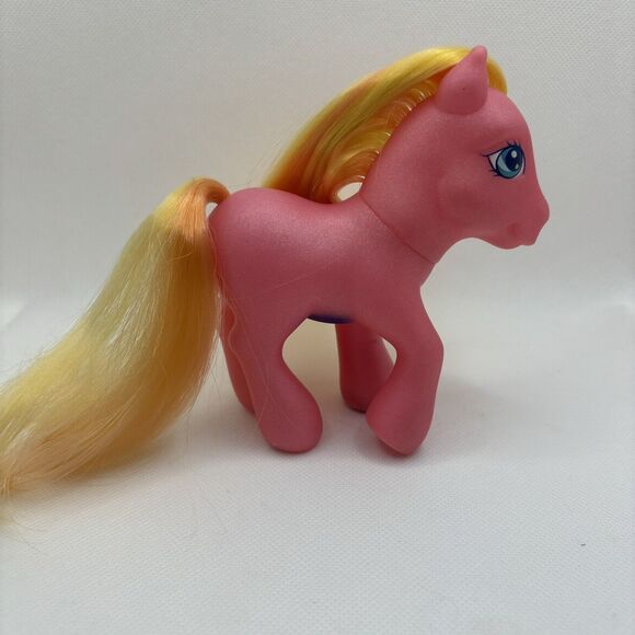 MLP My Little Pony G3 Amberlocks 2002 Hasbro Magnet on Hoof - Picture 2 of 3